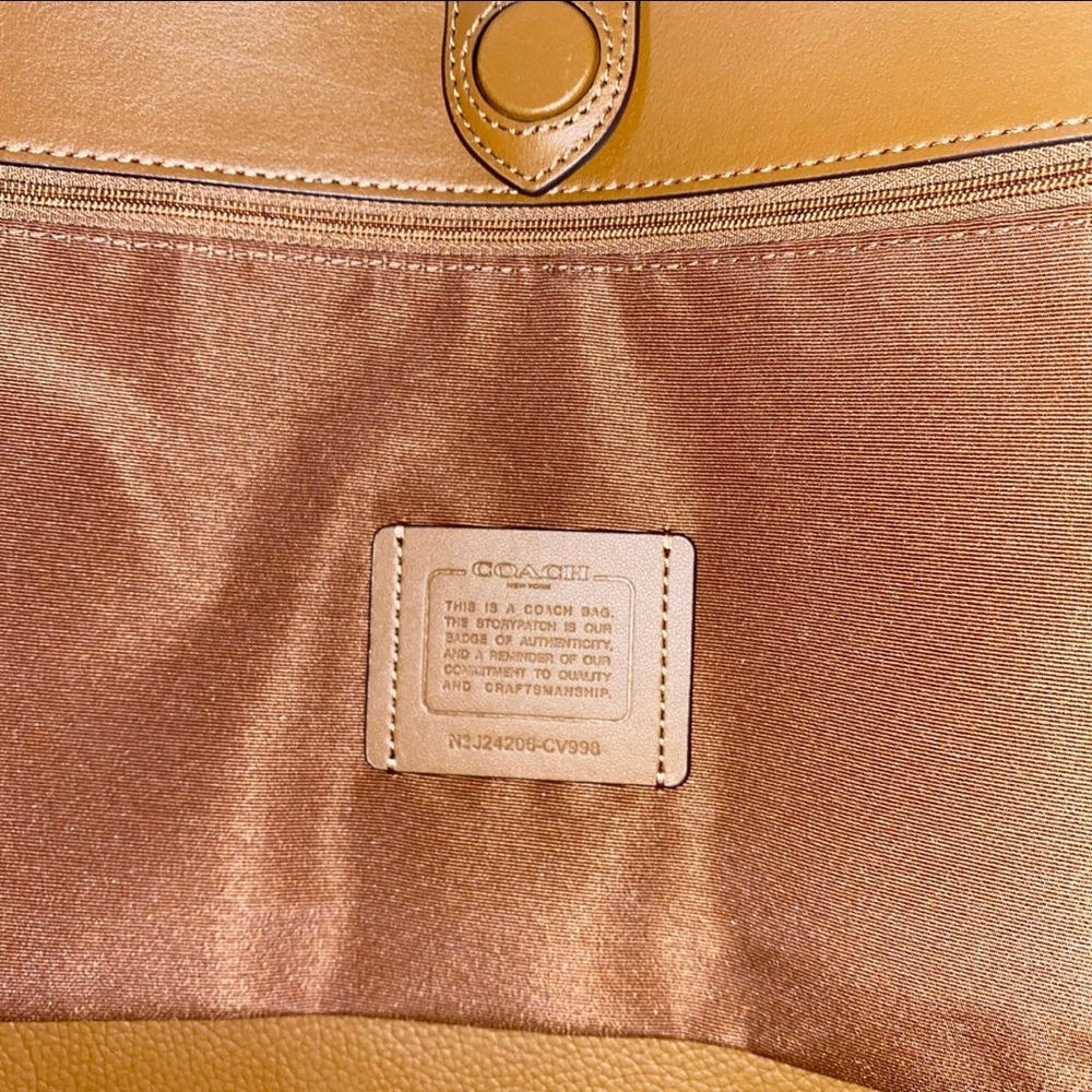 Coach ๐ค Tote bag New - Picture 8 of 12